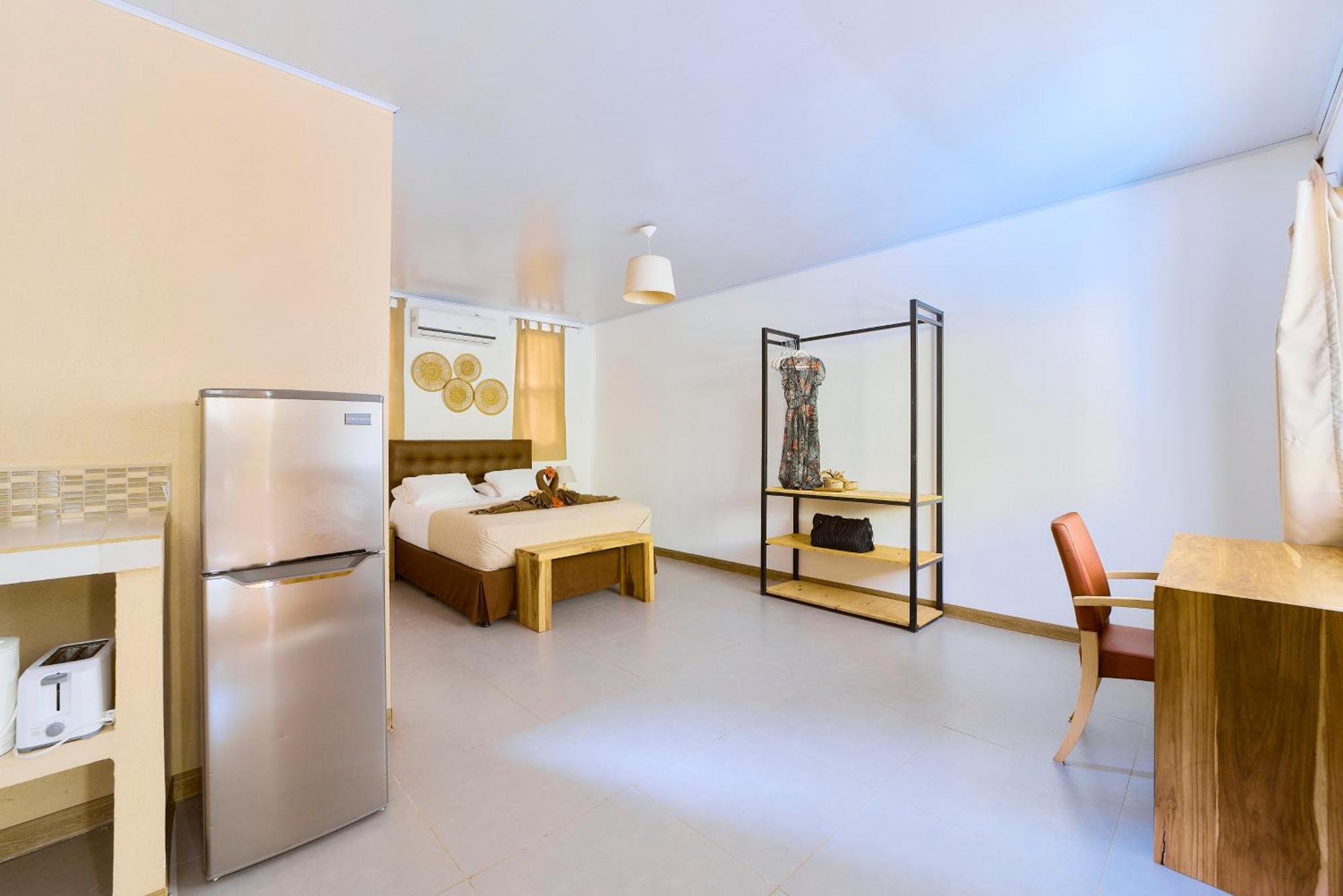 La Tica Y La Gata Hotel Puerto Viejo de Talamanca Ngoại thất bức ảnh