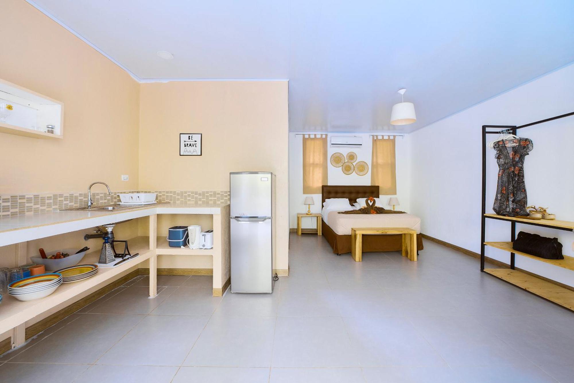 La Tica Y La Gata Hotel Puerto Viejo de Talamanca Ngoại thất bức ảnh