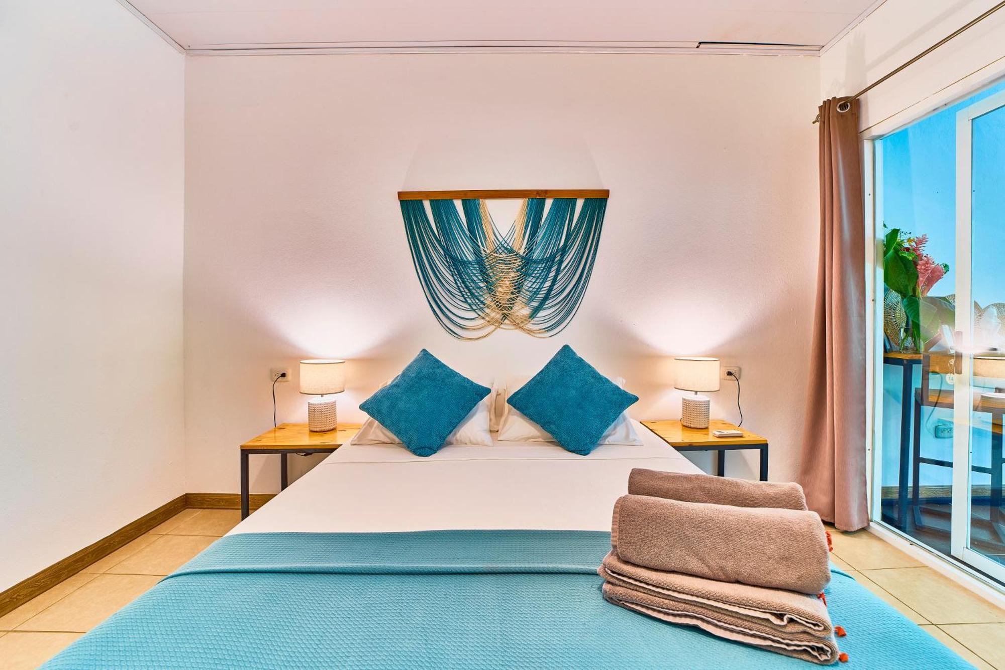 La Tica Y La Gata Hotel Puerto Viejo de Talamanca Ngoại thất bức ảnh